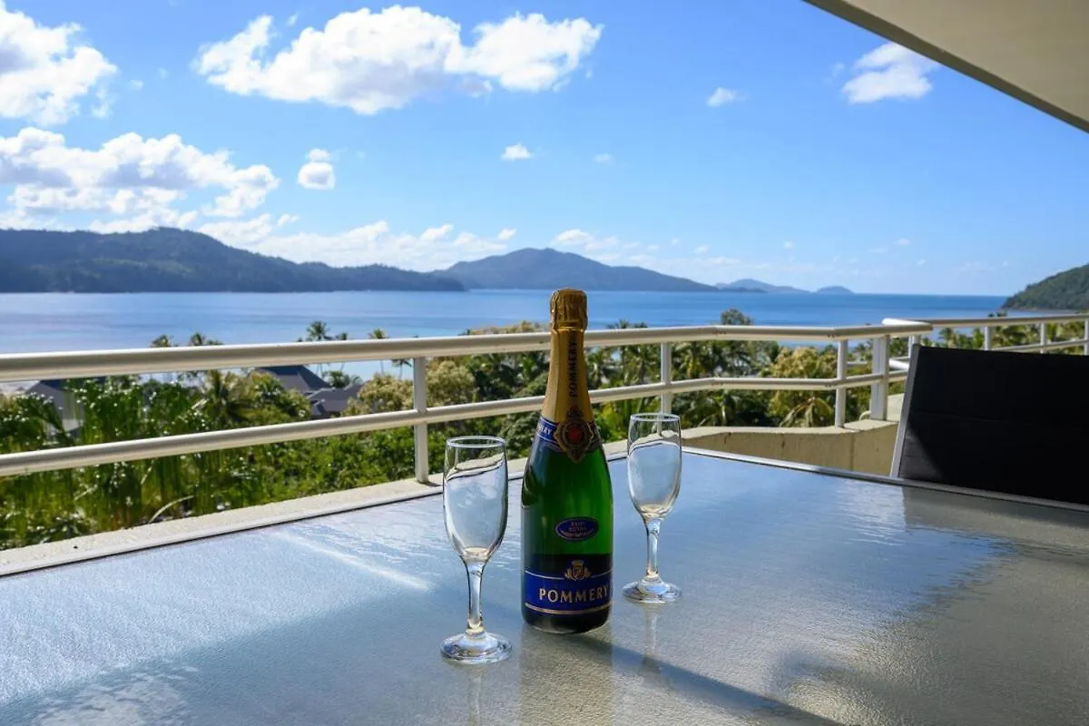 Poinciana Lodges Hamilton Island
