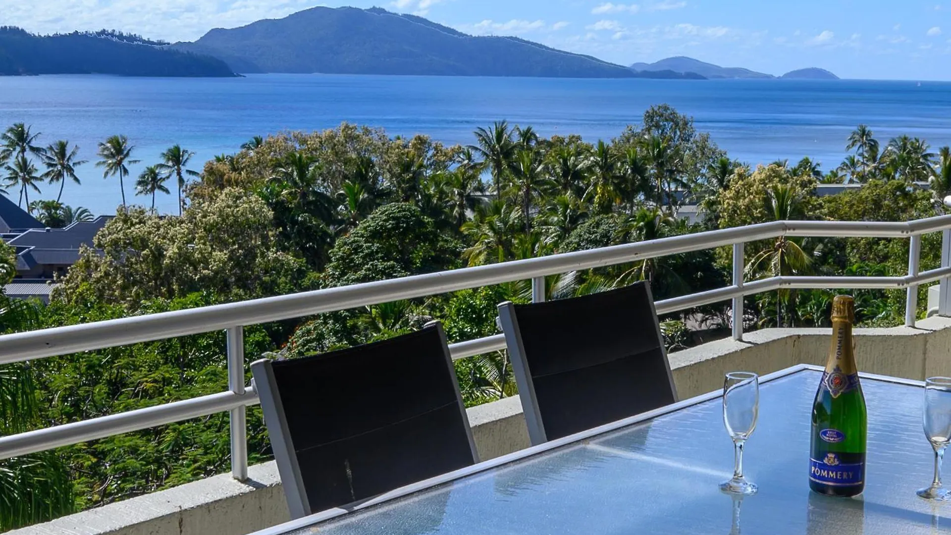 Apartament Poinciana Lodges Hamilton Island
