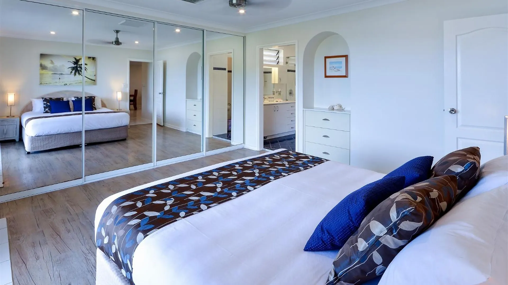 Poinciana Lodges Hamilton Island